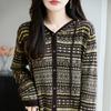 2025 Nuevo Cardigan de Punto con Capucha de Lana Peinada Otoño e Invierno Manga Larga Jacquard Suelto para Mujer