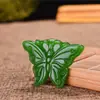 Colgante de mariposa de jade Hetian sintético Material de Mongolia Exterior mariposa verde espinaca Accesorios DIY Colgante para teléfono móvil Colgante de collar