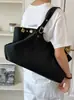 Bolso de Mano Tipo Tote Nicho Retro Gran Capacidad Casual para el Viaje Diario para Mujeres Nuevo Elegante Versátil Bolso de Hombro