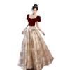 Vestido de Noite Francês Veludo Vermelho de Alta Qualidade para Apresentador de Cerimônia de Formatura, Festa à Noite, Exame de Arte, Vestido para Reunião Anual 2026 Novo Estilo