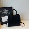 2025 Nueva Bolsa Tote de Invierno para Mujer Bolsa de Gran Capacidad Moda Simple Casual Cotidiana para Viajar Bolso Cruzado de Mano