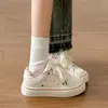 Tênis de lona super estilosos, com estampa de estrelas, tênis casuais versáteis para mulheres, nova coleção de outono 2026, tênis brancos de sola grossa para mulheres