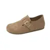 Primavera 2026 Nuevo Estilo Cobertura Total Slip-on Zapatos Perezosos Zapatos Birkenstock Moda Femenina Versátil Aumentador Oculto de Altura Zapatos Retro para Conducir