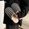 Fábrica de Calçados Qidan Estilo Japonês Bico Fechado Solado Macio Silencioso Casa Interior Leve Antiderrapante Piso de Madeira Chinelos de Algodão para Casal