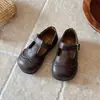 Zapatos de piel para niños 2026 primavera nuevo estilo suela blanda elegantes zapatos de piel negra zapatos de rendimiento zapatos de bebé zapatos de princesa