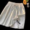 Macacão Calça Masculino 2024 Verão Estilo Coreano plus size Calção com Selo de Aço Marca da Moda Largo Casual Calça Esportiva