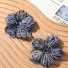 Acessórios de flor tridimensional de tricô à mão com gradiente elegante em estilo antigo para DIY em roupas, acessórios de cabelo, corsages, grampos de cabelo e componentes auxiliares
