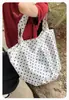 Bolso de mano nuevo de lunares estilo coreano para niñas, bolso de hombro único, lindo, alta apariencia, bolso tote, gran capacidad, bolso para ir al trabajo