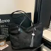 Comercio exterior Encaje europeo y americano Lazo Tela estilo chino Tendencia nacional Bordado Gran capacidad Bolso de hombro para el día a día Bolso de axila