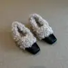 Mocassins Quadrados Retrô de Calçar com Solado Grosso e Salto Bloco de Pelo 2026 Elegantes Versáteis Emagrecedores Quentinhos