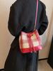Bolsas Pequenas da Moda para Mulheres, Versátil para Outono e Inverno 2026 Nova Moda Bolsa de Ombro Transversal, Bolsa de Tecido, Bolsa de Mão, Bolsa Saco