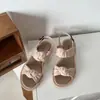Zapatillas de Nuevo Estilo para Mujer Sandalias Romanas de Verano Estilo Hada Celebridad de Internet Sandalias Planas de Moda para Usar al Aire Libre Sandalias de Playa de Comercio Exterior