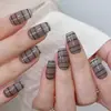 Uñas postizas de rayas finas negro nude, minimalistas y elegantes, pegatinas para decoración de uñas cuadradas de longitud media, uñas postizas de estilo fresco y chic