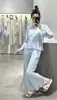 (Bunai VIP) Conjunto de pijama de três peças com design original para outono e inverno, com mangas compridas e calças compridas, moderno para mulheres, pode ser usado fora de casa