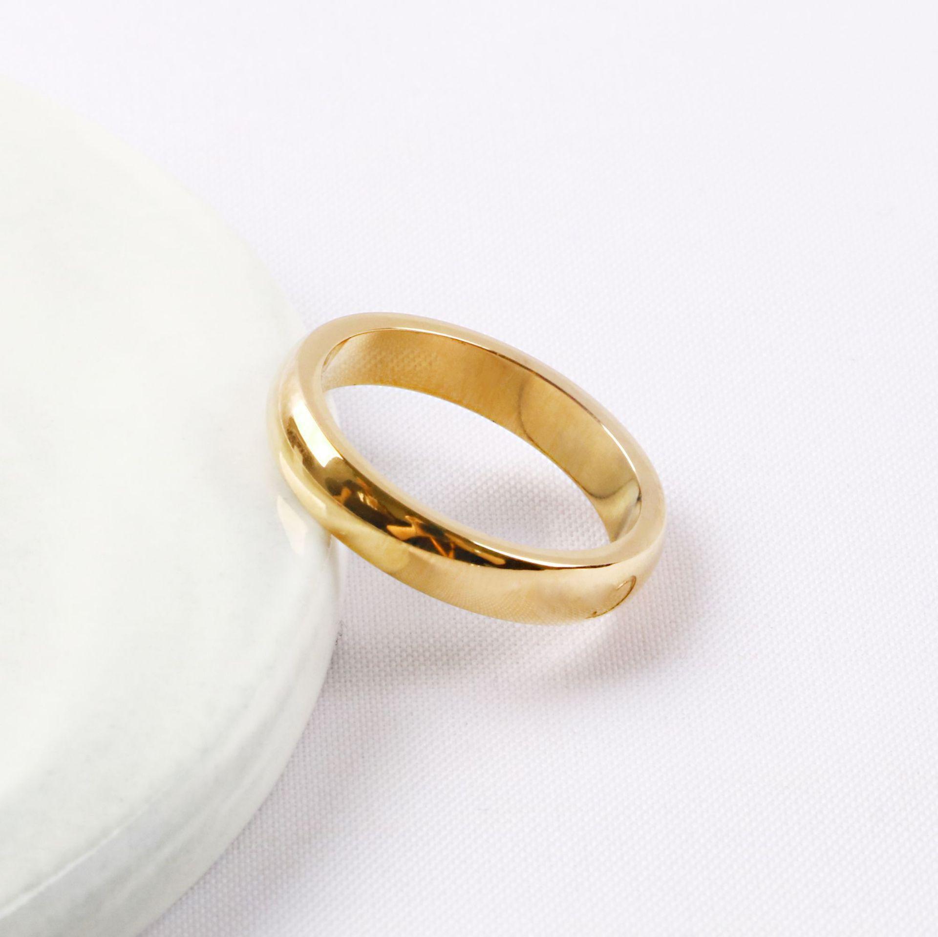 卡家带钻钛钢戒指