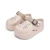 Sapatos Perfurados Bidirecionais de Novo Estilo para Mulheres, Sandálias Respiráveis de Verão para Uso Externo na Praia, Chinelos de Eva Antiderrapantes, Atacado