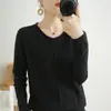 Atacado transfronteiriço de novos suéteres de tricô femininos para primavera e outono, de corte solto, versáteis, com gola redonda, manga longa, camisetas básicas casuais