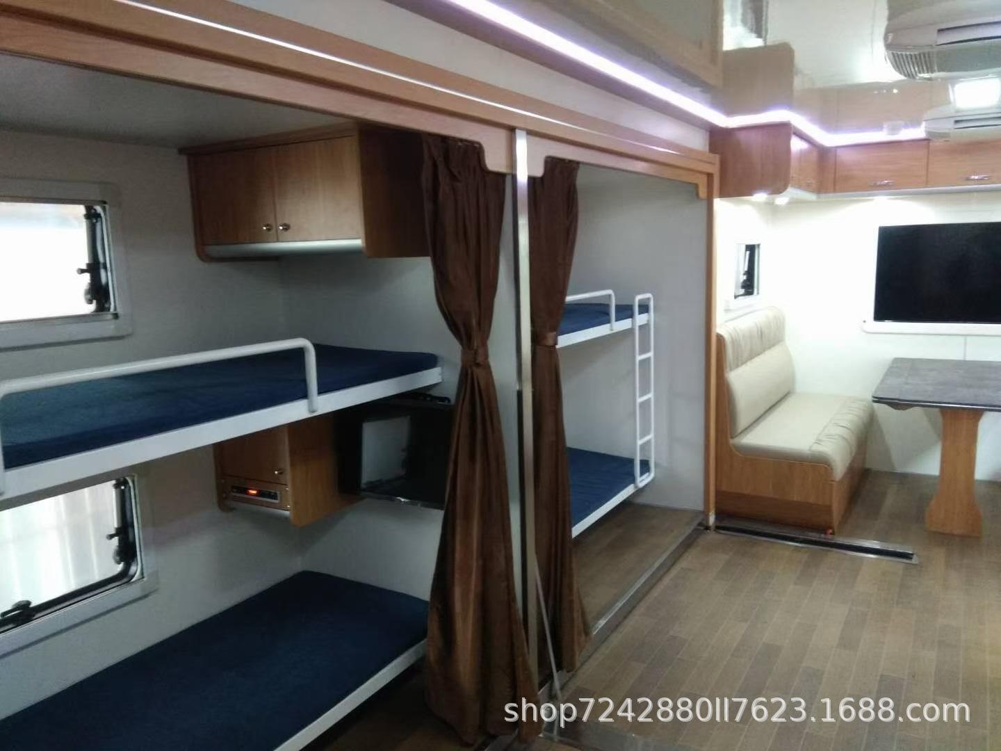 宿营车内饰 (3).jpg