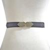 Cinturón elástico con hebilla de patrón retro para mujer de Europa y América transfronteriza, cinturón fino con hebilla combinable a la moda, disponible al por mayor