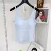 Design Sexy com Camisola de Decote U com Costas Cruzadas, Bojo Integrado, Adequada para Usar por Cima ou em Camadas, Disponível em Várias Cores, Lingerie Feminina