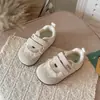 Zapatillas de Entrenamiento Alemanas con Cordones para Niñas 2026 Primavera y Otoño Nuevas Transpirables Suela Suave Malla Zapatillas Versátiles Casuales para Niños
