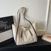 Bolso de Pana para Mujer 2026 Nuevo Bolso de Hombro de Gran Capacidad Estilo Coreano Bolso Tote Stock Listo de Fábrica