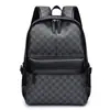 Mochila de cor sólida para atacado transfronteiriço para deslocamento no trabalho, mochila masculina para atividades ao ar livre e lazer de grande capacidade à prova d'água