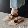 Versão em Couro Macio~ Estilo Retrô Suave, Design Respirável em Tecido, Fivela Redonda, Biqueira Vazada, Adequado para Combinar com Saias, Usado por Fora com Saltos Chunky