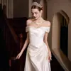 Vestido de Novia Ligero Satinado Estilo Francés Hombros Descubiertos, Vestido de Novia Sencillo, Estilo Ultra de Hada, Vestido Blanco Sirena Ajustado