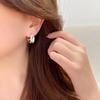 Pendientes de botón con flores de tulipán fresco para mujer, pendientes Mori retro con temperamento dulce y florales en forma de C.