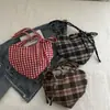 Moda Outono 2025 Estilo Coreano Bolsa Transversal Xadrez Personalizada para o Dia a Dia Bolsa de Axila Grande Capacidade Bolsa de Ombro Retrô Literária