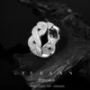 Anillo Hip-Hop Personalizado Europeo y Americano Transfronterizo de Plata 925 Incrustado con Moissanita Color D Diseño de Anillo en Forma de 8 Accesorios para Anillos Moda Retorcido