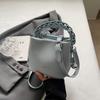 Bolso de Cubo Portátil Tejido de Alta Gama 2024 Nuevo Estilo Coreano Cuero Suave Patrón Lichi Gran Capacidad Hombro Bandolera Moderno
