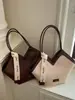 Bolsa Feminina Grande Capacidade Transfronteiriça Yuezizhi 2026 Nova Bolsa de Ombro/Axila Trançada Bolsa Tote de Alta Qualidade para o Dia a Dia