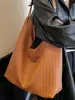 Bolsa de ombro tecida color block de alta qualidade transfronteiriça, bolsa de axila da moda e versátil, bolsa grande de alta capacidade para o dia a dia