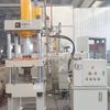 Venta caliente de fábrica prensa hidráulica de tres vigas y cuatro columnas de 80 toneladas conformación por estiramiento de metal prensa de forja de cuatro columnas de 80 toneladas
