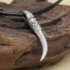 Atacado de fábrica joias de prata de lei S925 personalidade retrô prata tailandesa pequena personalidade masculina atmosférica pingente de dente de tigre