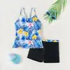 Traje de baño de playa simple para mujer estilo europeo y americano 2023 con copas en el pecho en stock, traje de baño sexy de dos piezas en negro nuevo avanzado