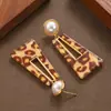 Pendientes de Plata con Estampado de Leopardo Geométrico Trapezoidal y Perlas, Estilo Fresco Elegante y de Moda, Pendientes Largos de Lujo Ligero y de Gama Alta