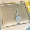 Acessórios de pingente de zircônia, disponíveis em uma variedade de estilos, oferecem um toque de luxo discreto.. Nós vendemos por atacado colares, brincos e outros acessórios, e também oferecemos opções de personalização e DIY.