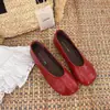 Estación Europea 2026 Verano Nuevos Zapatos Planos de Cuero Suave Estilo Europeo Punta Redonda Zapatos de Ballet Zapatos Casuales Zapatos de Abuela