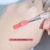 Nuevo cepillo de labios de silicona suave para trémolo con tapa, cepillo para labiales, brillo de labios, bálsamo labial portátil, cepillo para halo de labios, herramienta de maquillaje