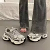 Zapatillas de suela gruesa estilo "Dad Shoes" para mujer, Nuevas populares de malla fina transpirable para el verano 2026, Zapatillas deportivas casuales de moda