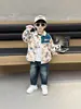 Camisa de Manga Larga para Niños Primavera y Otoño Nueva Camisa Trendy Cool con Graffiti para Niños Atuendo de Otoño Chaqueta Casual Coreana Elegante para Niños