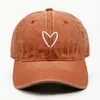 Nueva Gorra de Béisbol Estilo Transfronterizo con Bordado de Corazón Grande, Protección Solar para Exteriores, Unisex, Gorra Pico de Pato Amazon