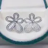 Aretes de moda con flor de circonita microincrustada Accesorios para pendientes de perla en blanco DIY Accesorios hechos a mano Pendientes Venta al por mayor transfronteriza