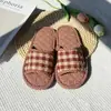 Nuevas Zapatillas de Algodón Baotou Otoño e Invierno Pareja Hogar Interior Mujeres Silenciosas Antideslizantes Tela Zapatillas de Piso para Hombres
