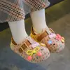 Pantufas de inverno quentes para meninas, forradas com fleece, impermeáveis e fofas para usar em casa, adequadas para bebês e meninas pequenas, com sola antiderrapante