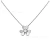 Collar de trébol de oro rosa de 18 quilates V oro pétalo completamente de diamante diamante único lujo ligero collar de trébol de la suerte para novia