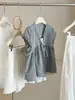 Camisa de Manga Corta a Cuadros Azul Falsa de Dos Piezas para Mujer, Nuevo Estilo de Verano, Corte Holgado, Adelgazante, Favorecedora, Elegante Blusa Top